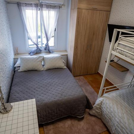 Casa Julio - Alcala Complete Coastal Retreat - Entire Apartment - 3 Min Walk From The Ocean - Shared Entrance With Host Luaran gambar